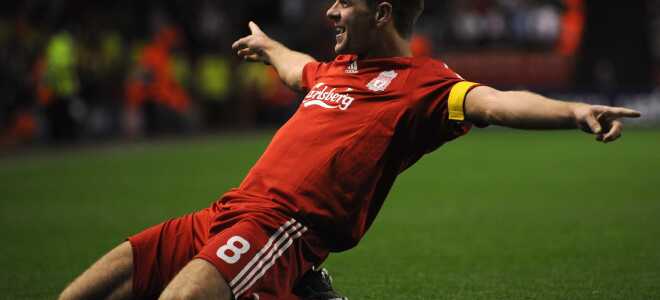 Как поздравить футболиста?