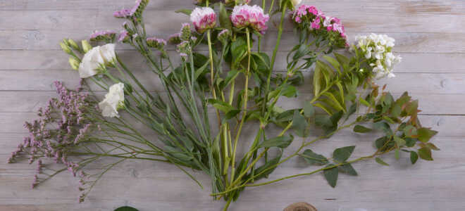 Как сделать букет невесты из живых цветов своими руками?
